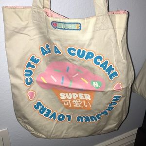 Kitson Harajuku Lovers “Cute as a Cupcake” Bag